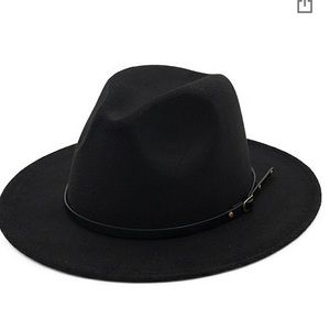 Women’s trendy fedora hat